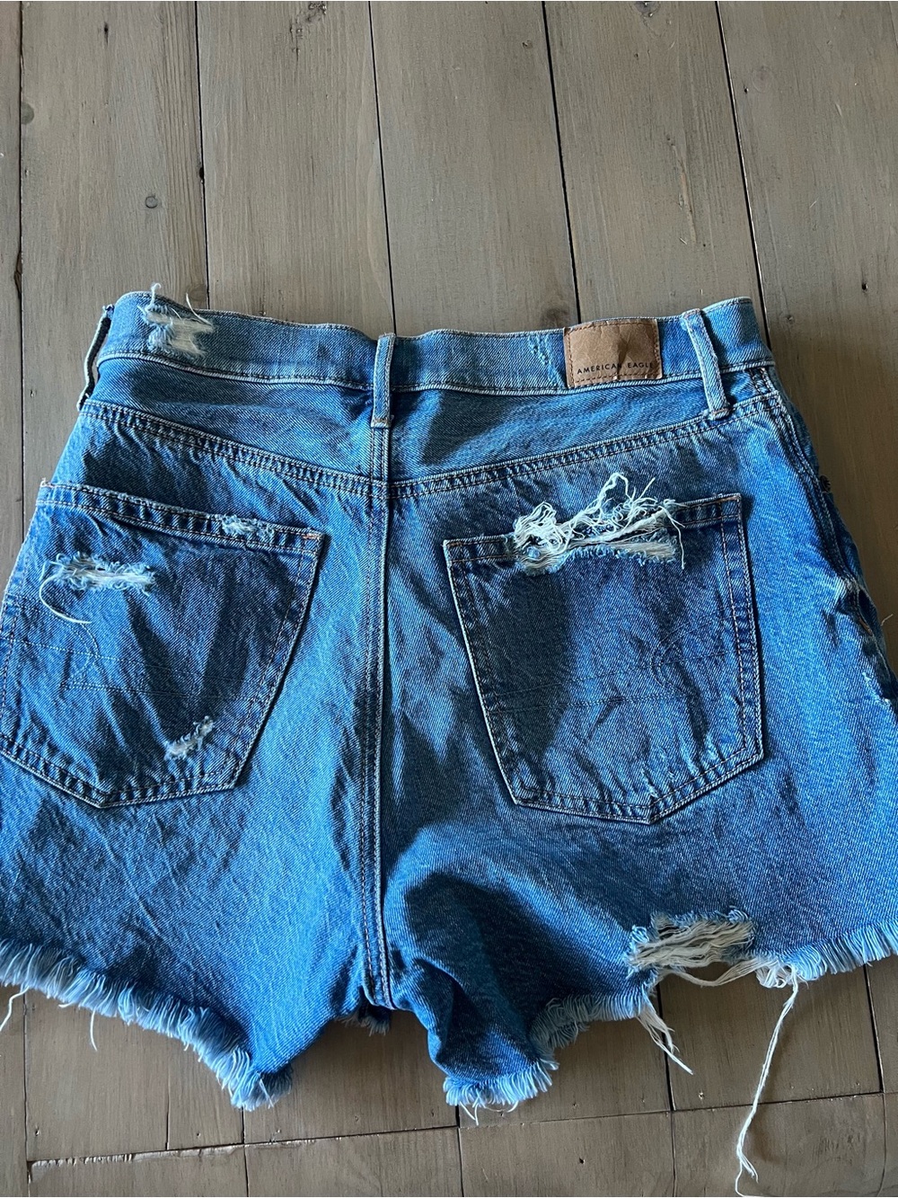 American Eagle Jean shorts Size 6 - Picture 7 of 7